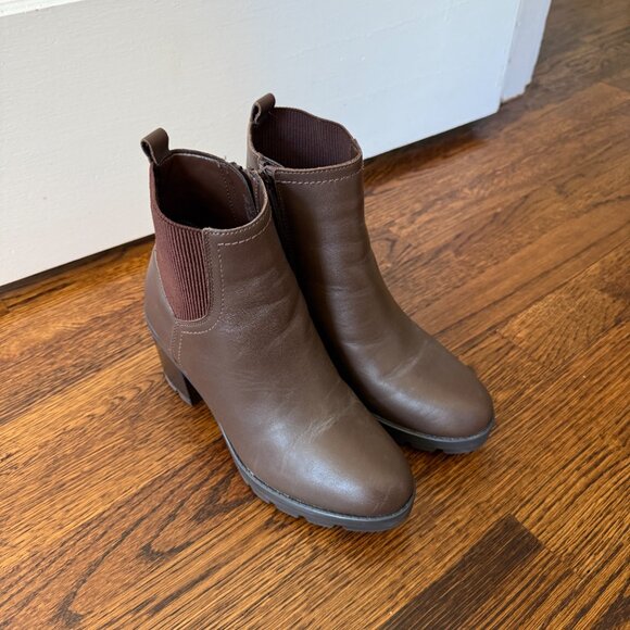 Naturalizer Verney Weatherproof Bootie, 6.5 - Picture 4 of 4